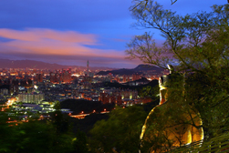 烘爐地夜景